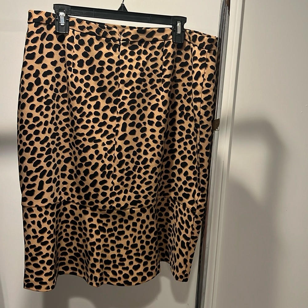 Ann Taylor peplum work skirt